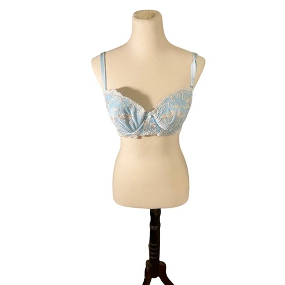 New baby blue Bra 38C with removable/adjustable straps - Picture 2 of 5